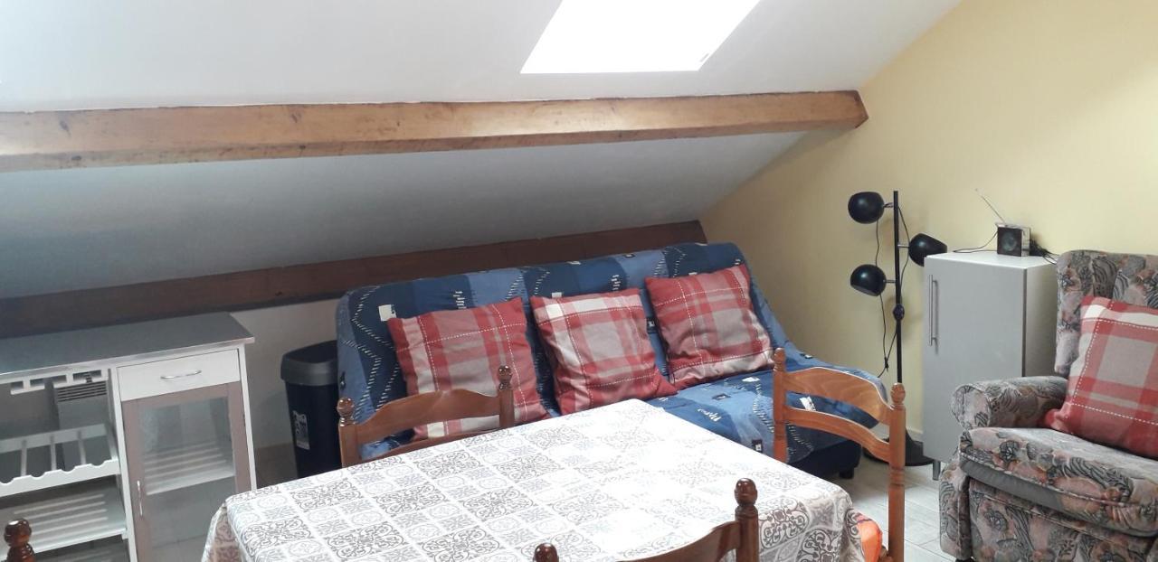 Gîte Les Chevaliers fous Sainte-Menehould Extérieur photo